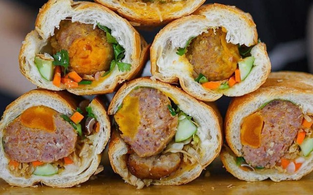 Bánh Mì Sài Gòn 178 - Đội Cấn