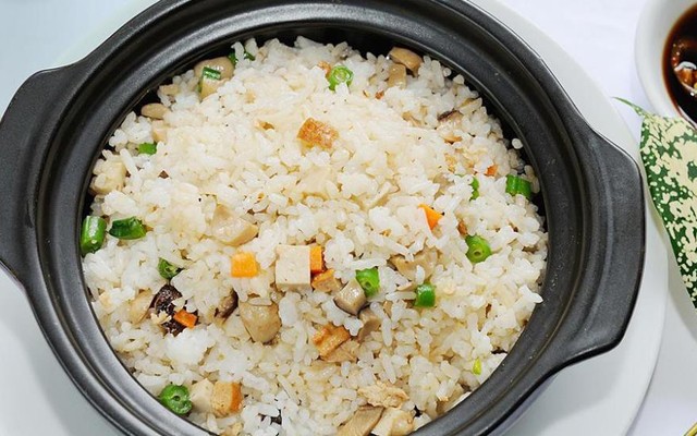 Lẻm Lẻm Lỳ - Cơm Thố Tay Cầm