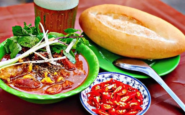 Tuấn Dũng - Bánh Mì Sốt Vang