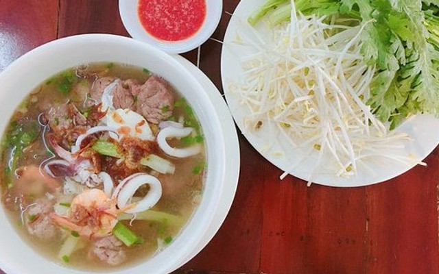 Hủ Tiếu Mực Ông Mập - Hồng Bàng