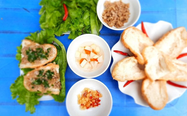 Thái Hằng Quán - Bánh Mì Hấp Nước Cốt Dừa