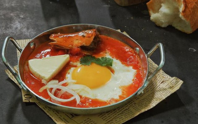 Ông Tứn - Bánh Mì Chảo & Cơm Gà