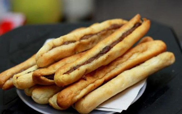 Gia Định - Bánh Mì Que & Nước Ép