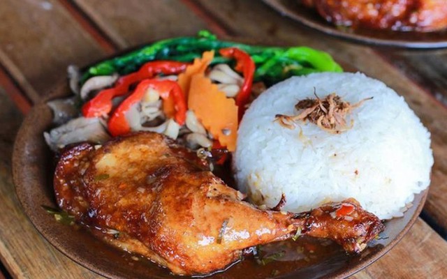 Anh Bắp - Cơm Gà Quay