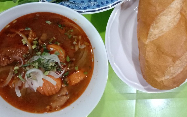 Oanh Mập - Bún Mọc & Hủ Tiếu