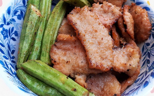 Vú Heo Chiên Kỳ Kỳ