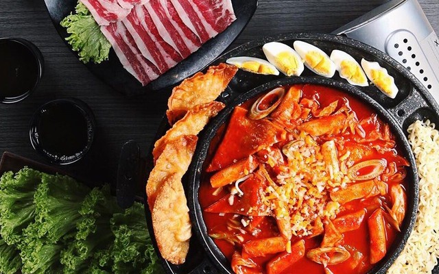 Góc Bếp Nhà Mýt - Mì Trộn Cay & Set Lẩu Tokbokki Tự Nấu