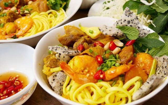 Phố Quảng Quán 2