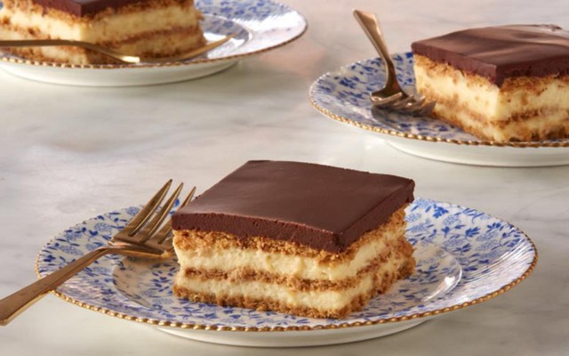 Blossom Cake - Trấn Thái Tông