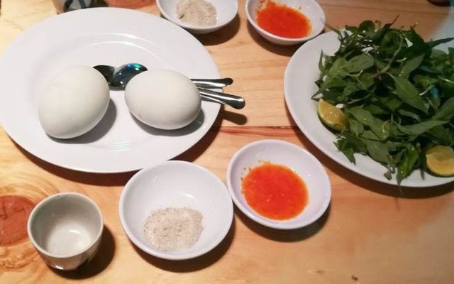 Mỹ Vị Huỳnh Gia - Phá Lấu & Hột Vịt Lộn - Vũ Huy Tấn