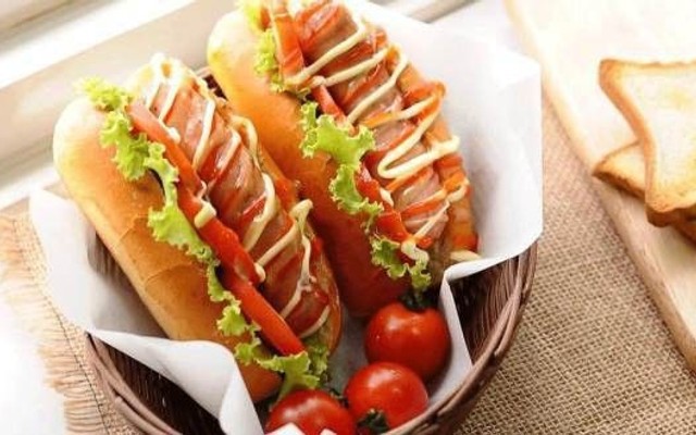 LeGourmet - Xúc Xích & Bánh Mì Hotdog - Đường Số 8