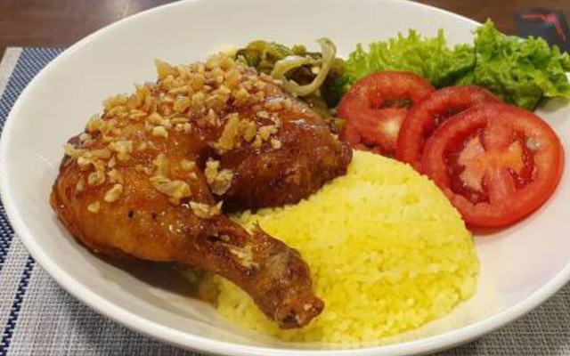 Cơm Gà Cháy Tỏi Thuận Phát