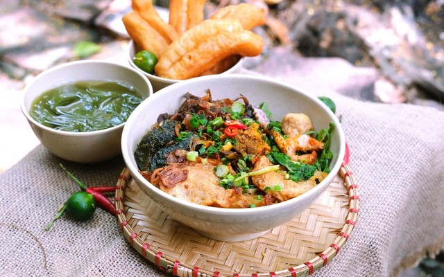 Quán Cây Xanh - Bún Nước & Bánh Đa Nước