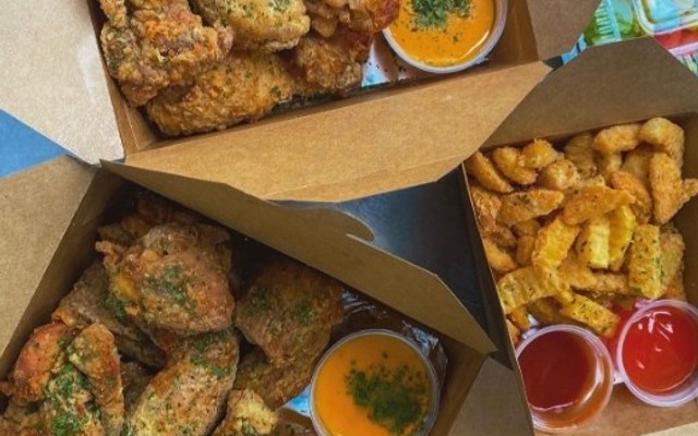 Bánh Mỳ Muối Ớt Nhà Tiệm Bếp Dâu Tây