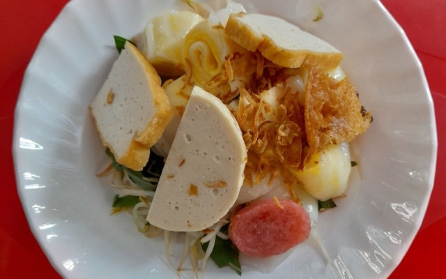 A Hiệu - Bánh Cuốn Nóng