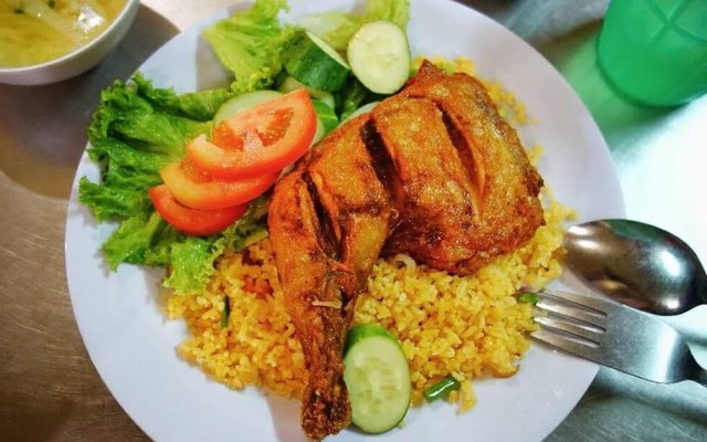 Cơm Gà Xối Mỡ Thành Tài