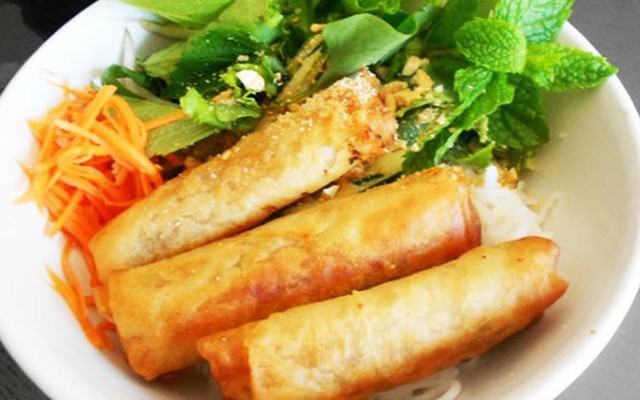 Cô Hai Quán - Bún Chả Giò & Ăn Vặt