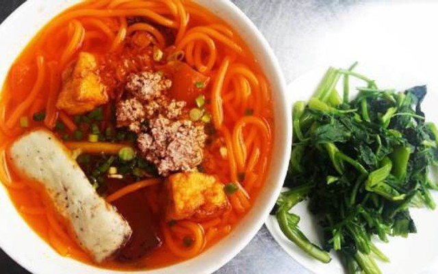 Tấn Phát - Bún Riêu & Canh Bún - Trương Quốc Dung