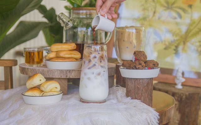 Maiday - Coffee & Brewski