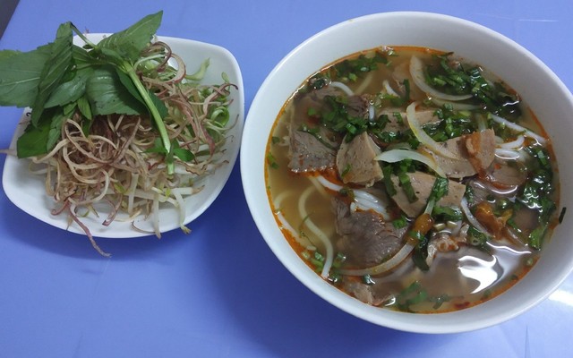 Bún Bò Hẻm 16