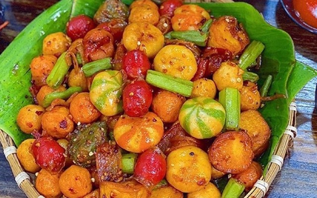 Chú Boom Sinh Tố, Nước Ép & Cá Viên Chiên
