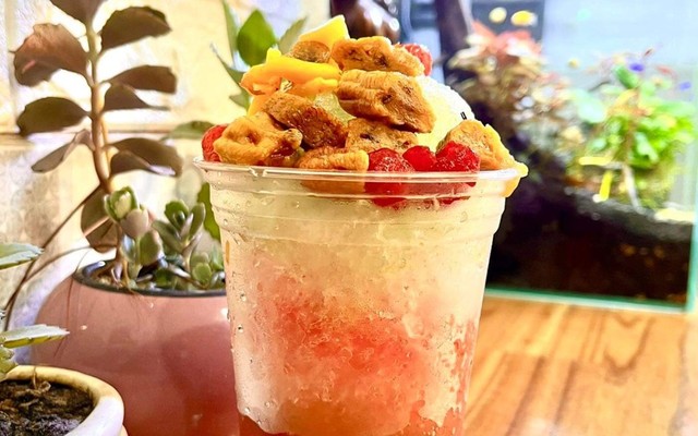 Quán Ông Hoàng - Mỳ Quảng & Bún Riêu