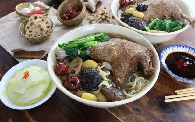 Mì Vịt Tiềm A Hoằng