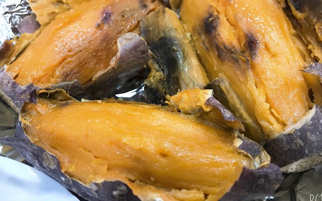 Vườn Cau - Ăn Vặt & Khoai Lang Mật Nướng