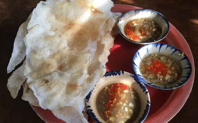 Cô Năm Bánh Đập