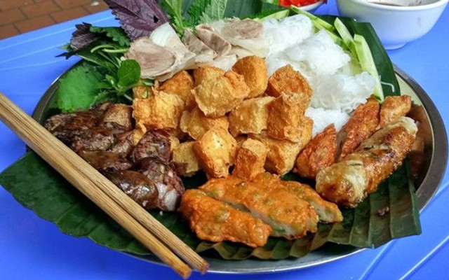 Cô Thúy - Bún Đậu Mẹt