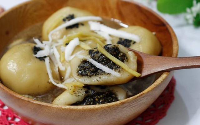 Chị Lan - Bánh Trôi Tàu, Chè Sắn