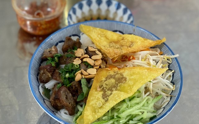 Quán Ăn Song Anh - Bánh Uớt Thịt Nướng