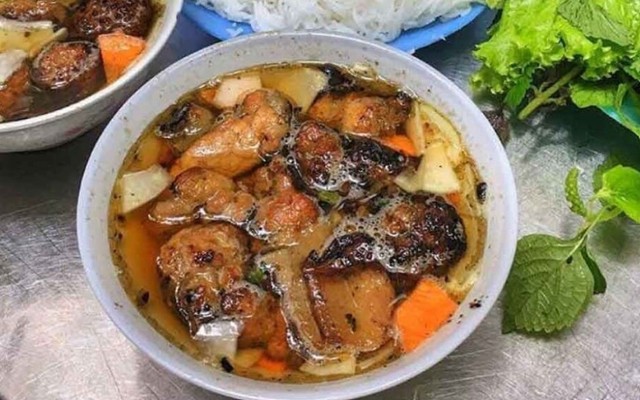 Minh Hạnh - Bánh Gối & Bún Chả