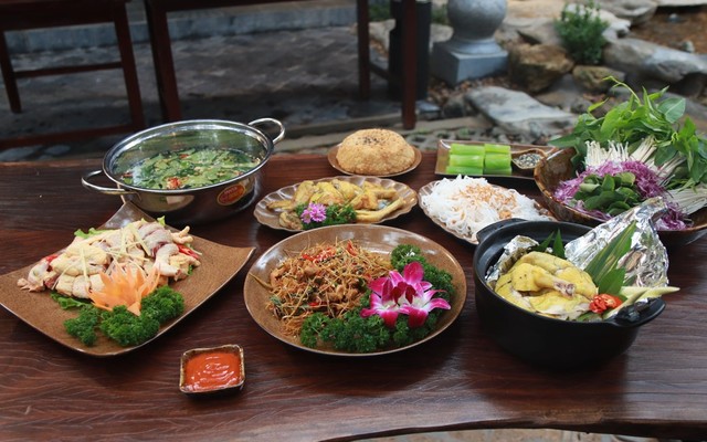 Suối Restaurant & Cafe