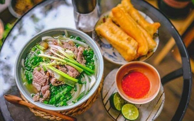 Song Hổ Quán - Phở Bò & Cơm Rang