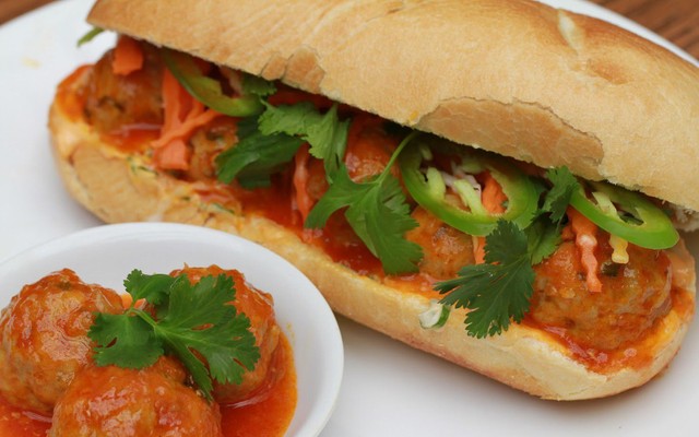 Bún Thịt Nướng & Cơm Tấm Đêm - Tô Ngọc Vân