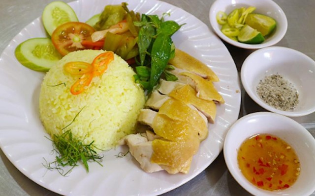 Hiền Phan Rang - Cơm Gà, Bánh Canh & Chả Cuốn