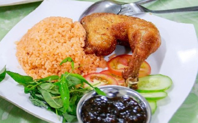 Cối Xay Gió - Cơm Gà & Gà Rán - Nguyễn Cảnh Chân