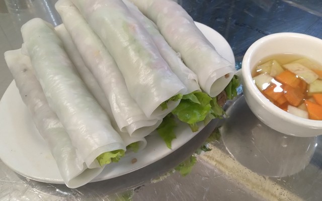 Phở Cuốn Chị Em