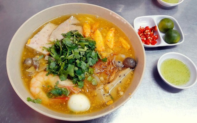 Hương Quán - Bánh Canh & Bún Riêu