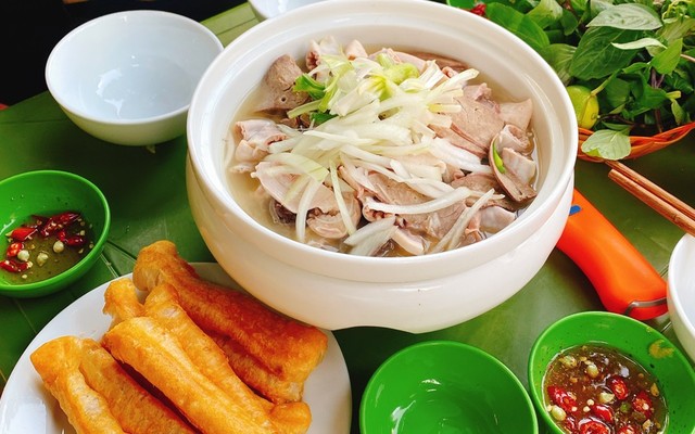 Tiệm Hủ Tiếu & Cháo Lòng Cô Nga