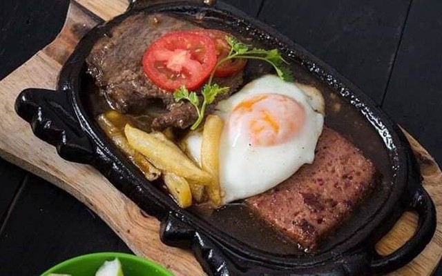 Bánh Mì Chảo, Bún Đậu - Ngõ 211 Phố Khương Trung