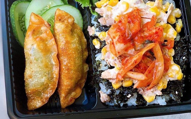 Lynne - Coffee & Fast Food