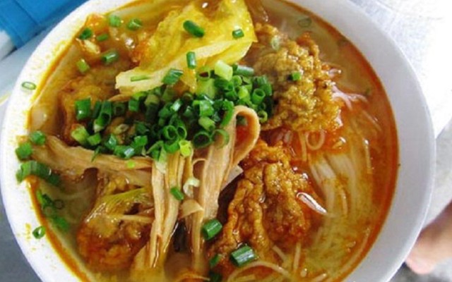 Bún Chả Cá Tý - Nguyễn Phan Vinh