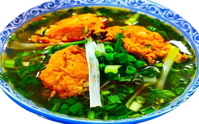 Xuân Hoa Trần - Bánh Canh Bột Gạo Chả Cua Huế