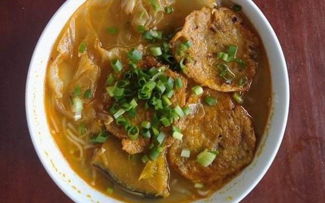 Bún Chả Cá 220 - Trần Nhân Tông