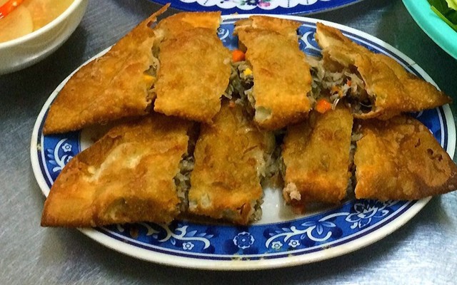 Hiền Móm - Bánh Gối & Bánh Xèo