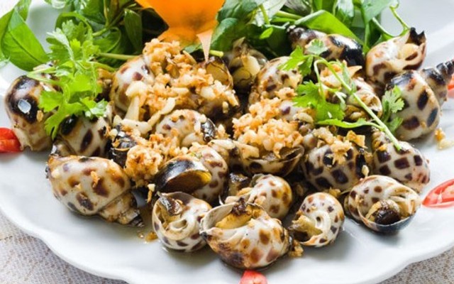 Tài Nhân - Ốc & Nướng