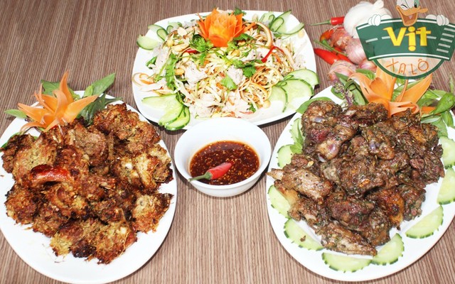 Vịt Xa Lộ - Vịt Quay Nướng