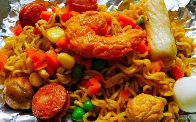 Hương Trà Quán - Mì Trộn Indomie & Ăn Vặt